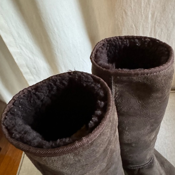 Authentic UGG Boots-Classic Tall-Dark Chocolate Brown-Sz 8 - Picture 16 of 17